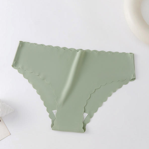 Women’s Seamless Mid-Waist Panties – Soft Breathable Nylon Briefs in Multiple Colors